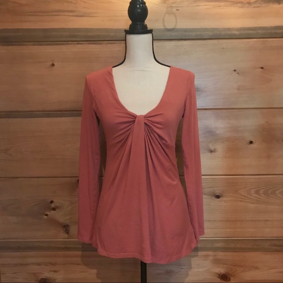 Victoria’s Secret Peach Bra Top - Picture 1 of 8